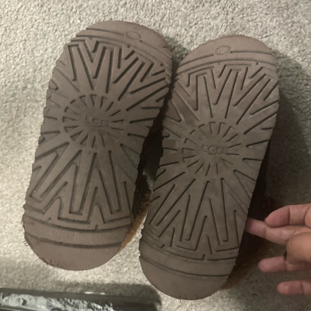 UGG Funkarra Dark Brown Suede Boots with Pink laces - Picture 6 of 6